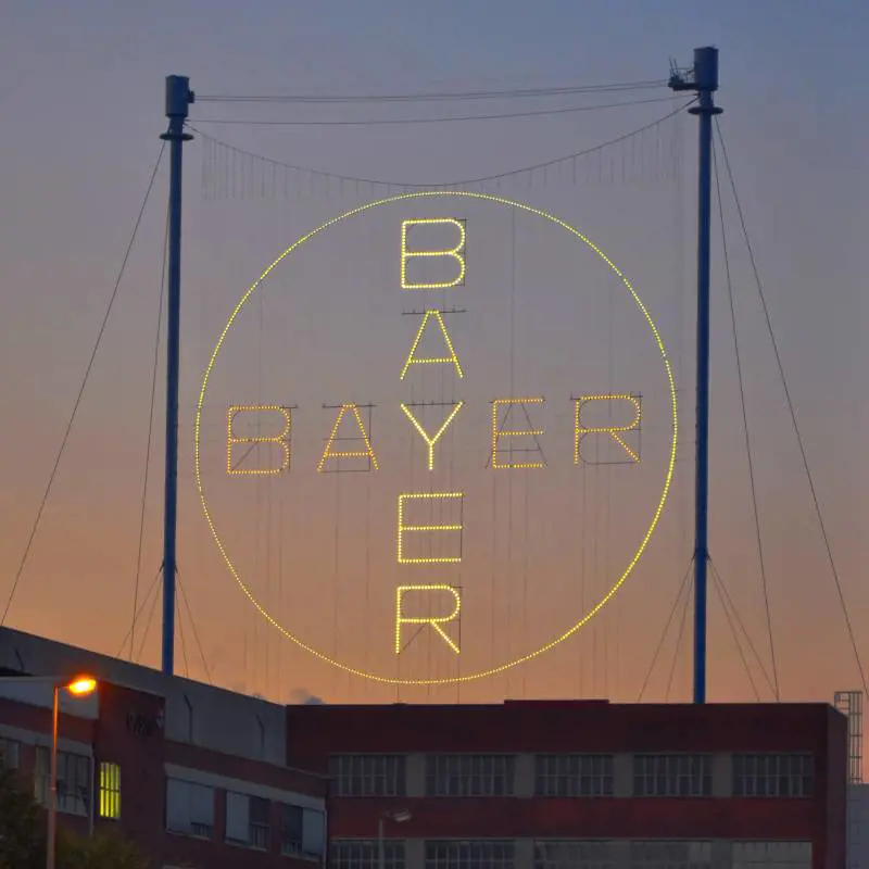 L'Ue stoppa la fusione tra Bayer e Monsanto