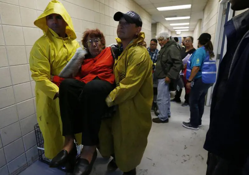 Uragano Harvey, feriti e devastazione in Texas: dichiarato lo stato di calamità