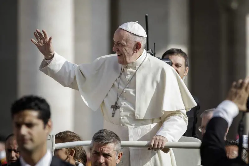 Papa Francesco: "Migranti portatori di speranza"