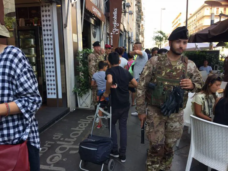 Militari in corso Novara