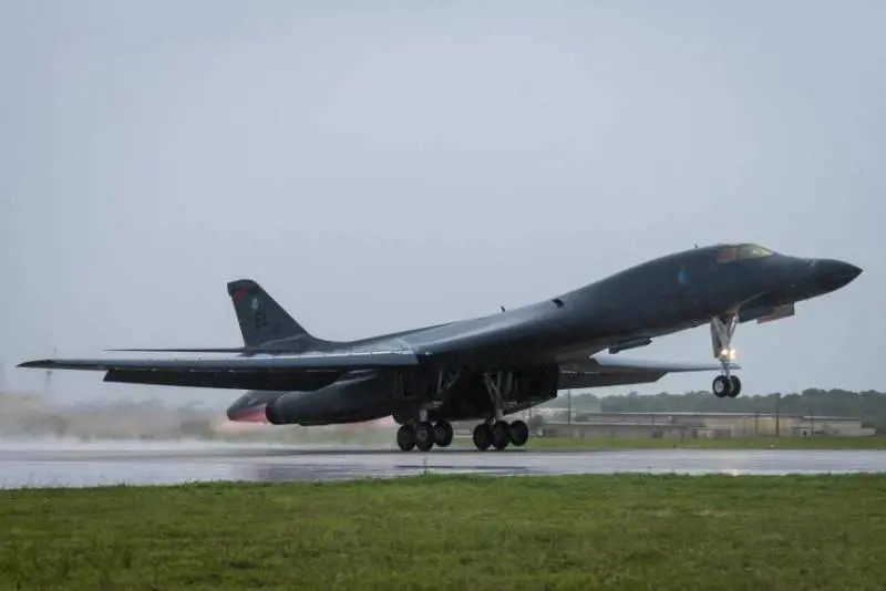 I piani dell'Air Force per la prima cannoniera stealth
