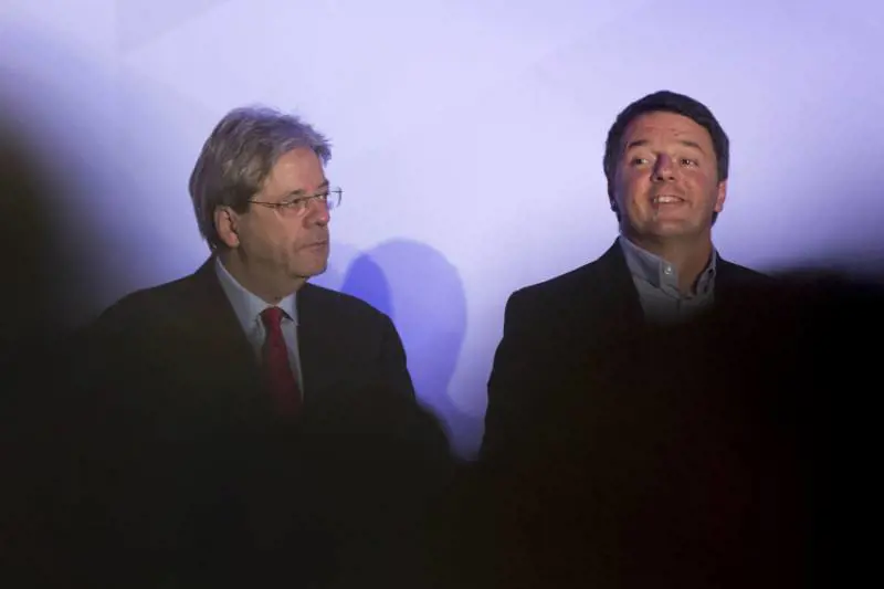 Gentiloni vola nei sondaggi e oscura Matteo Renzi