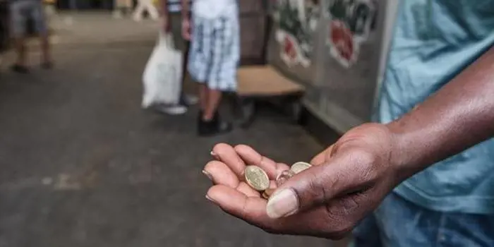 Così la mafia nigeriana controlla il racket dell'elemosina in strada