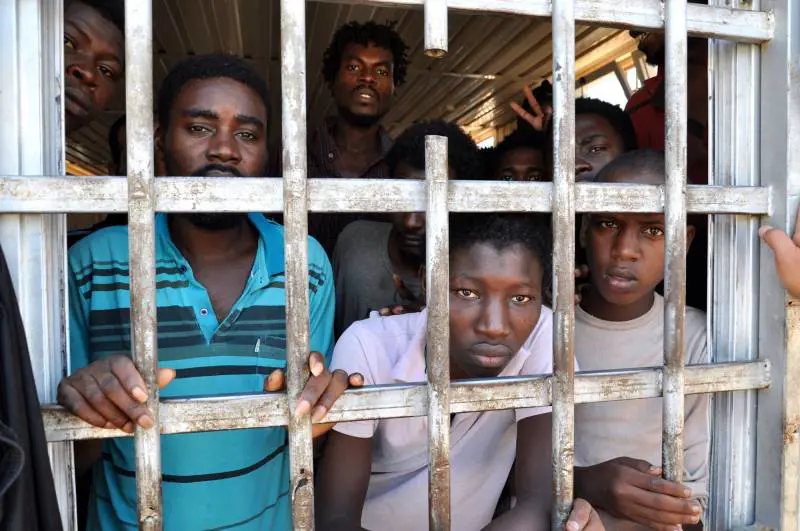 Migranti, pure Minniti e Salvini denunciati con l'Europa all'Aja