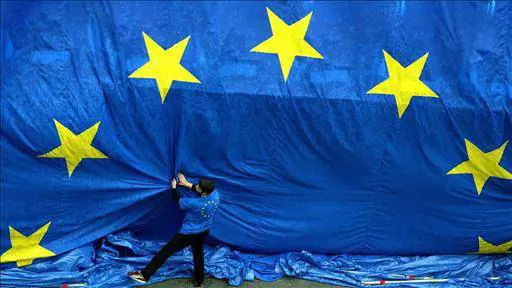 Il Telegraph: "L'Italia via dall'Ue prima della Gran Bretagna"