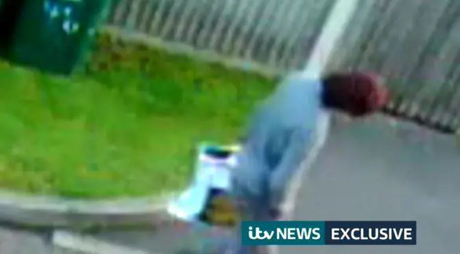 Londra, in un video l'attentatore con la bomba