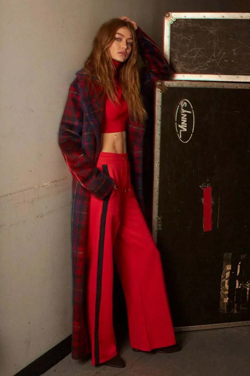 Re Giorgio ti veste da regina nella Londra da moda show