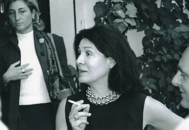 Paloma Picasso arriva a Roma per la mostra dedicata al padre ma Alitalia le perde la valigia