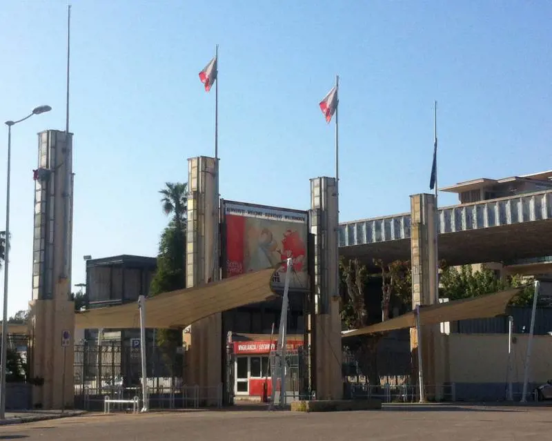 Puglia, appalto su invito per l'ospedale da campo