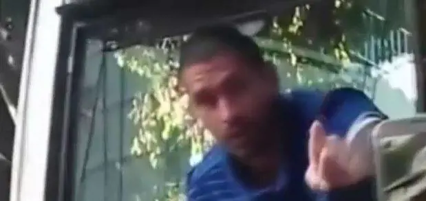 Un tifoso Spal provoca Borriello: "Fai meno sesso". E lui risponde
