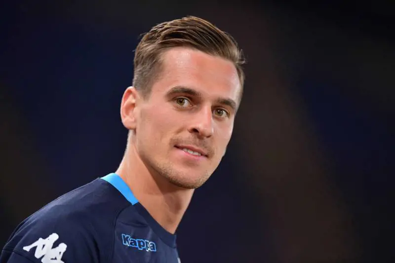 Il Napoli conferma: "L'infortunio al ginocchio di Milik è serio"