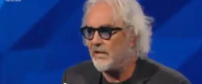 L'affondo di Briatore: "Il reddito di cittadinanza è una caz...ta"