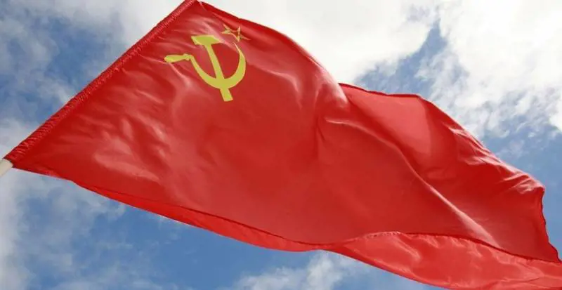 Depositata la mozione per mettere al bando ​l'ideologia comunista