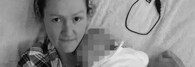 Pubblica sui social foto col figlio: uccisa dal compagno