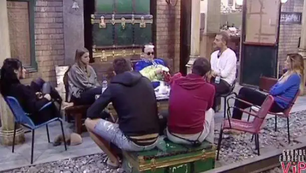 "Feccia umana": Malnati insulta Giulia De Lellis
