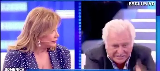 Lite furibonda tra Izzo e Predolin: "Sei un conduttore trombato"