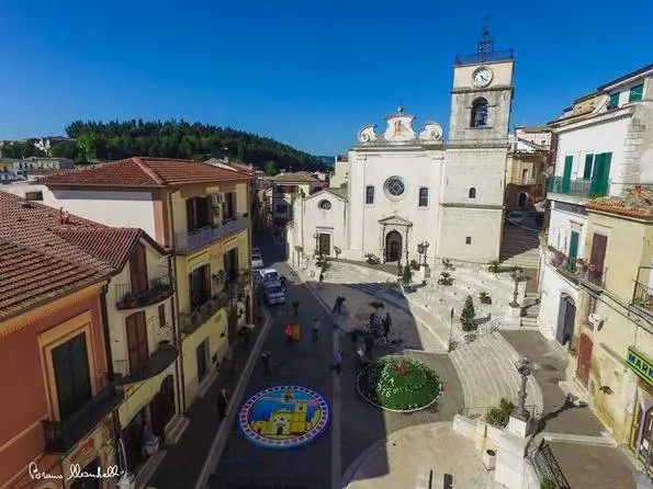 Il sindaco di Candela offre 2mila euro a chi si trasferisce nel suo paese