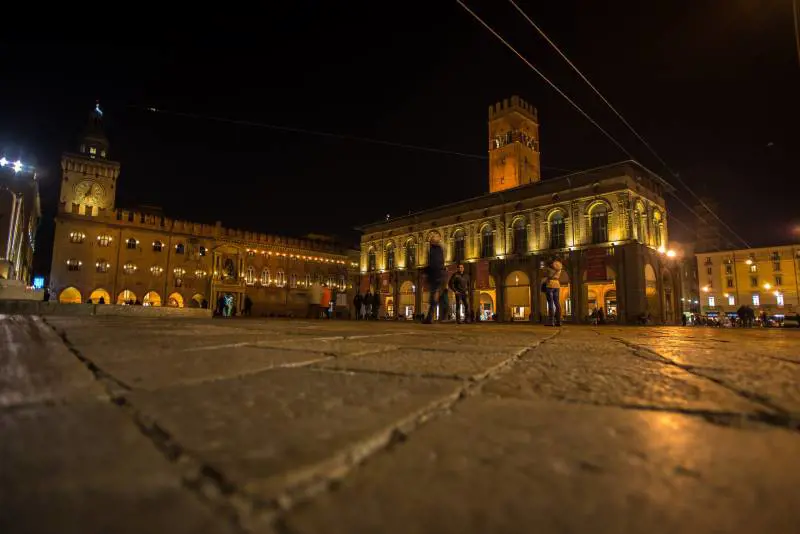 "A Bologna ius soli per statuto". Esposto Fdi: "La cittadinanza non si regala"