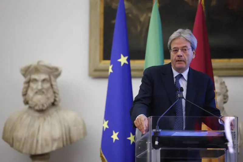 Gentiloni: "Non abbiamo bisogno di lacerazioni, bisogna ricucire"