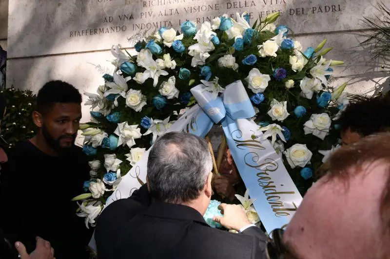 Anna Frank, 16 gli ultrà della Lazio identificati. Tre sono minori
