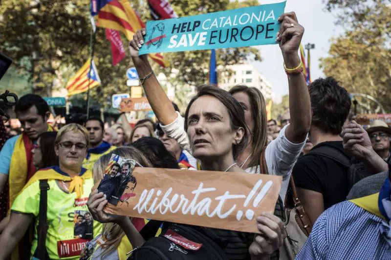 L'indipendentista catalano Junqueras resterà in carcere
