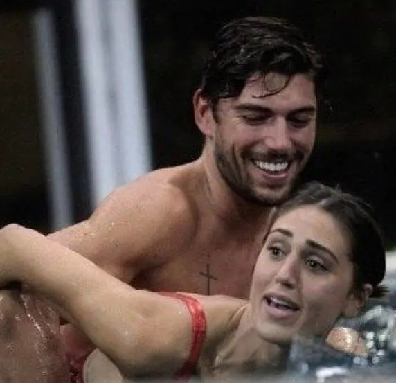 Gf Vip, Cecilia è in crisi col fidanzato: "Non posso dimenticarmi che ci sono le telecamere"