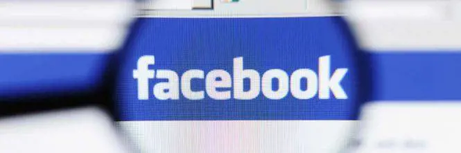 Bari, filma il collega nelle ore di lavoro e posta il video su Facebook, licenziato