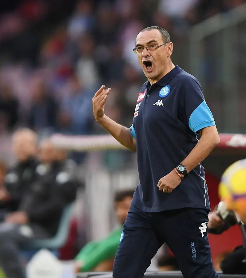 Sarri diserta le telecamere, Massaro lo punge. L'agente del tecnico: "Uomini piccoli"