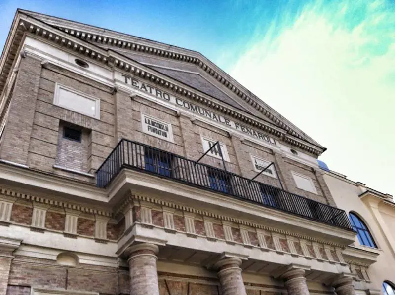Rimossi tre fasci littori dal palazzo di Lanciano: ha vinto la linea Boldrini
