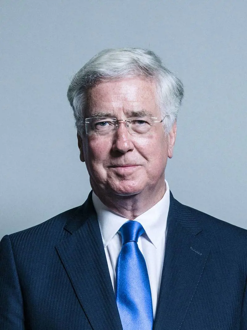 Gb, dopo l'accusa di molestie si dimette ministro della Difesa Fallon
