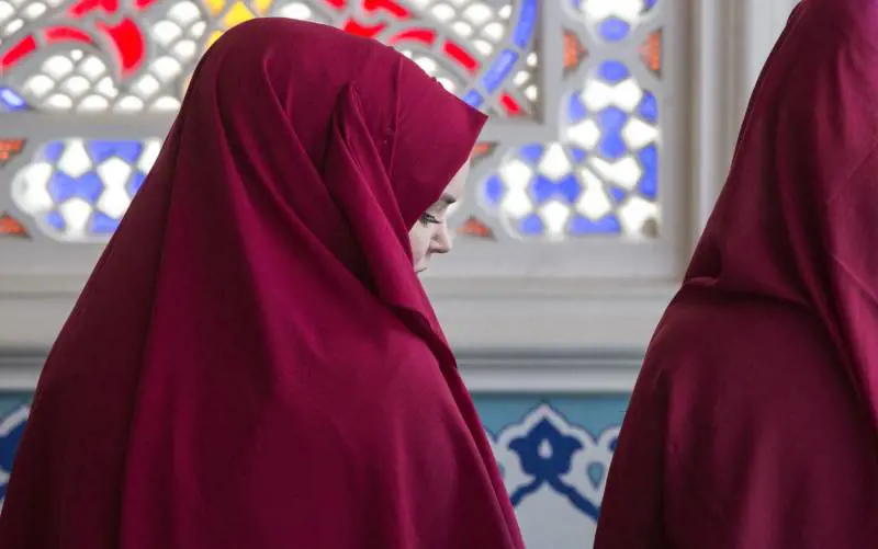 Un anno di carcere ai militanti che protestarono contro l'islam