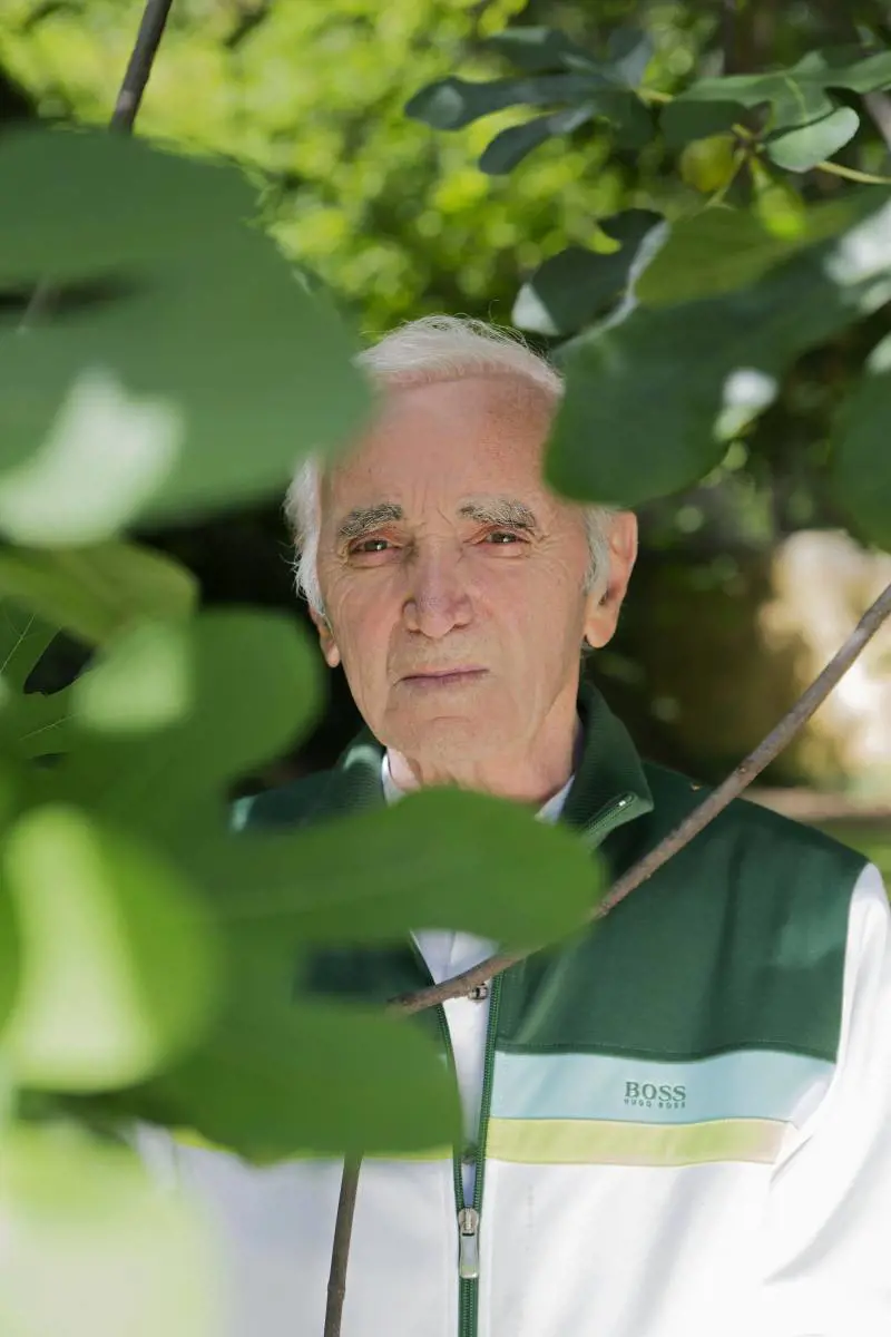 Aznavour dal 1933 sul palco: "Ci credete che ora amo il rap?"