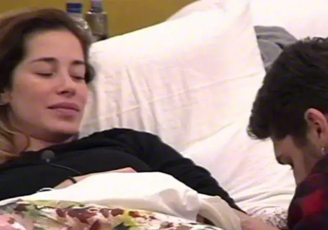 Gf Vip, Jeremias provoca Aida: "Te la lecco"
