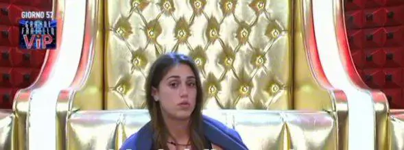 Gf Vip, insulti a Cecilia Rodriguez: "Vergogna"