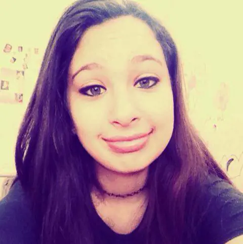 Simona Di Marzo, 21enne investita e uccisa da un treno in corsa a Casalnuovo