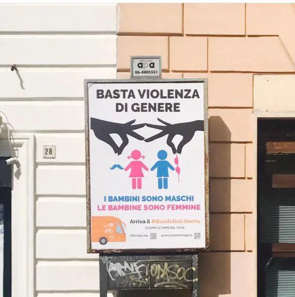 La Chiesa anglicana vuole che i bambini provino tacchi e tutù