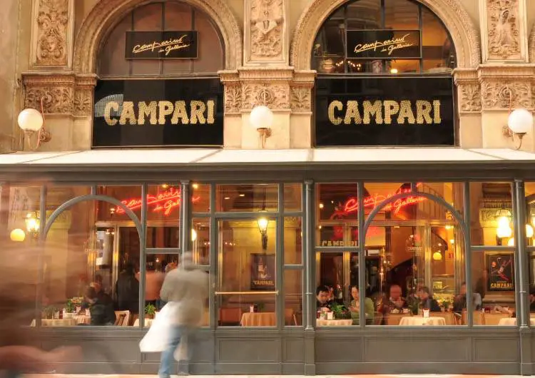 Campari: vendite in rialzo nel 2024, possibile impatto dazi fino a 100 mln