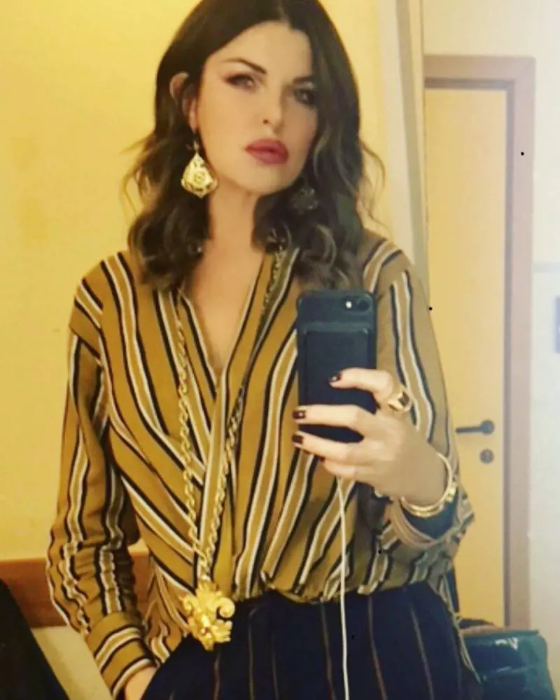 Anche Alba Parietti con Salvini: "Bravo a fare quello che non ha fatto la sinistra"