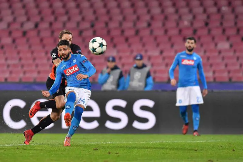 Il Napoli cala il tris contro lo Shakhtar. Gli azzurri ora devono sperare nel City