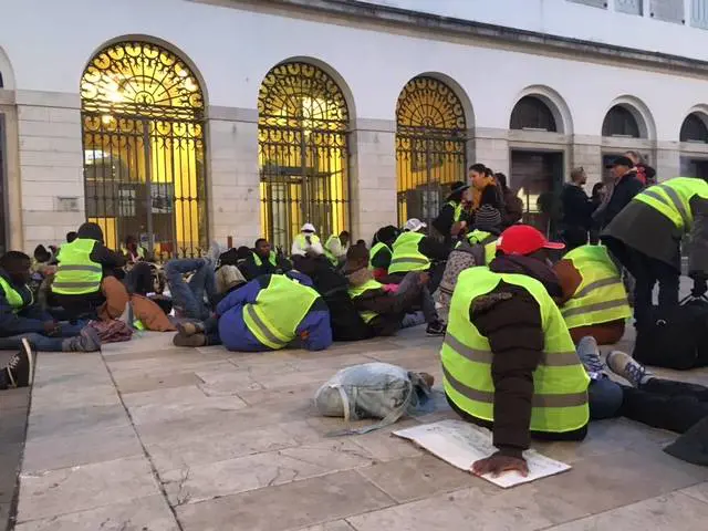 Soldi pubblici alle coop che assumono migranti