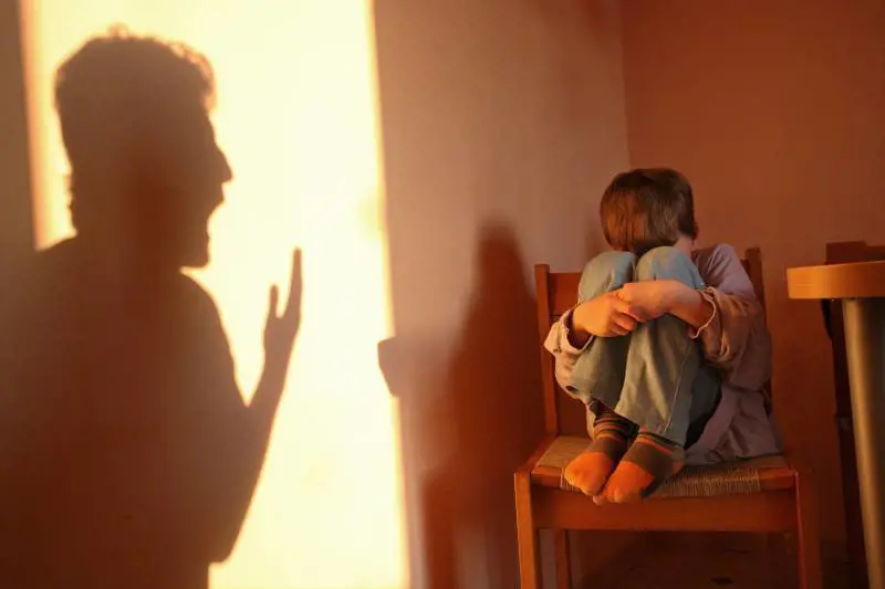 Bimba disabile maltrattata, arrestata a Milano anche la zia