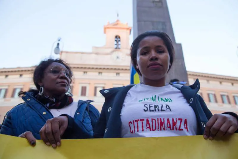 Ius soli, al Senato manca numero legale: "Legge morta e sepolta"