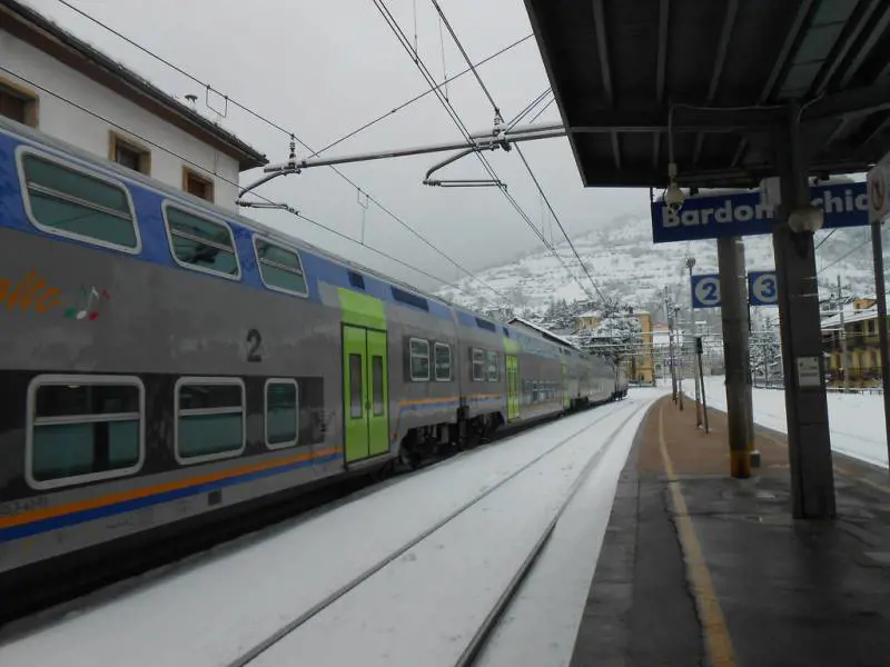 "Gli agenti francesi erano cinque. Sono piombati armati in sala"