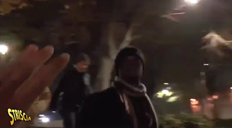 L'inviato di "Striscia la Notizia" aggredito di nuovo a Bologna