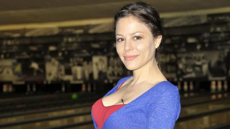 Naike Rivelli contro la vita mondana: "Meglio nuda a casa"