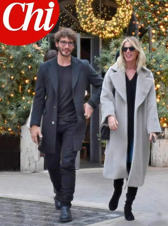Isola dei Famosi, il primo incontro ufficiale tra De Martino e la Marcuzzi