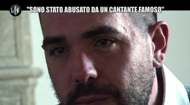 "Io, abusato da un cantante famoso quando avevo solo 16 anni"