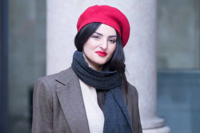 Arisa cambia look: addio capelli corti