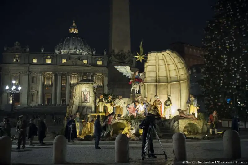 I "lati oscuri" del presepe di San Pietro