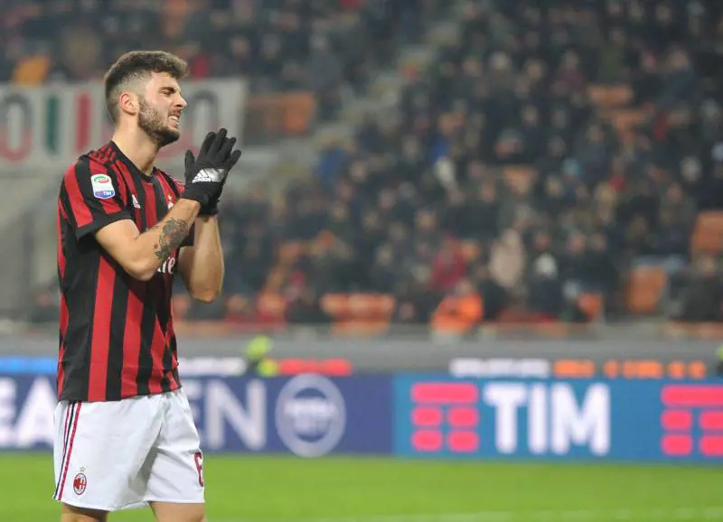 Cutrone stende l'Inter e regala il derby al Milan: il Diavolo in semifinale